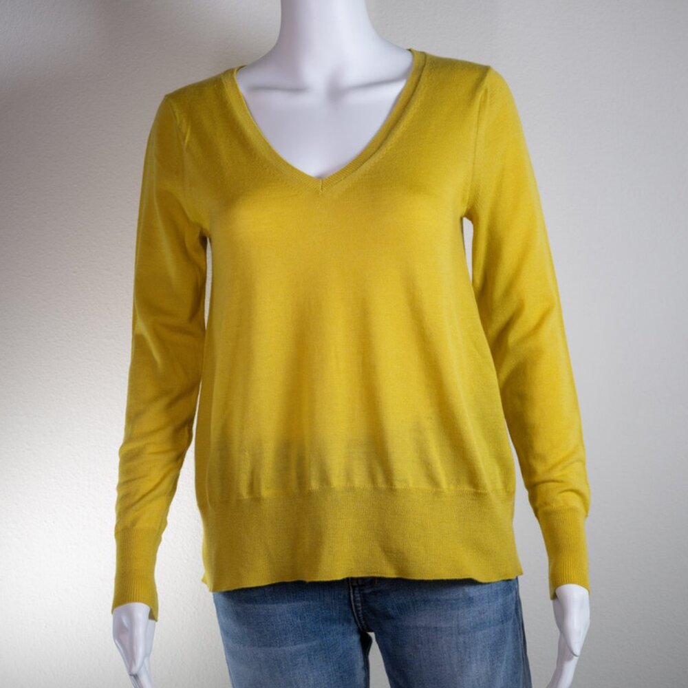 BANANA REPUBLIC: Extra Fine Merino Wool Sweater